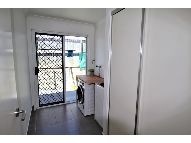 53 Briffney street, Kirkwood QLD 4680