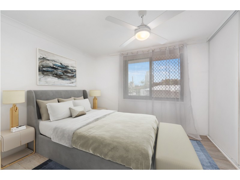 10/1976 Gold Coast Highway, Miami QLD 4220