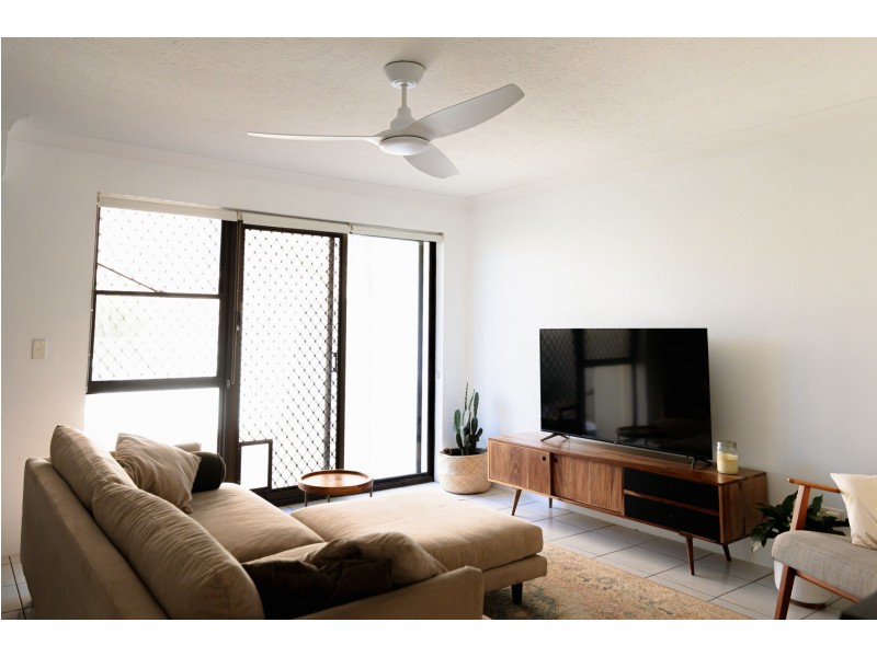 5 Aquila court, Mermaid Waters QLD 4218