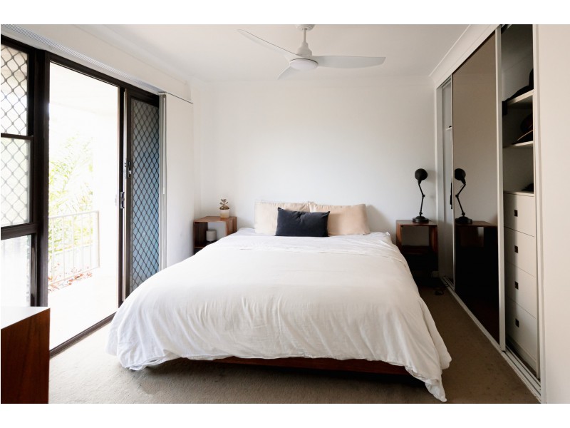 5 Aquila court, Mermaid Waters QLD 4218
