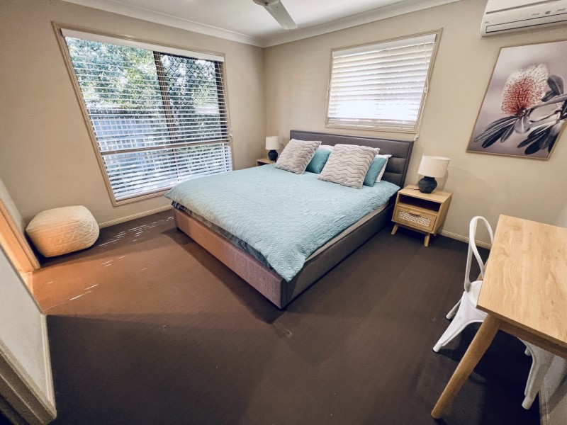 40 Corrimal Place, Sandstone Point QLD 4511