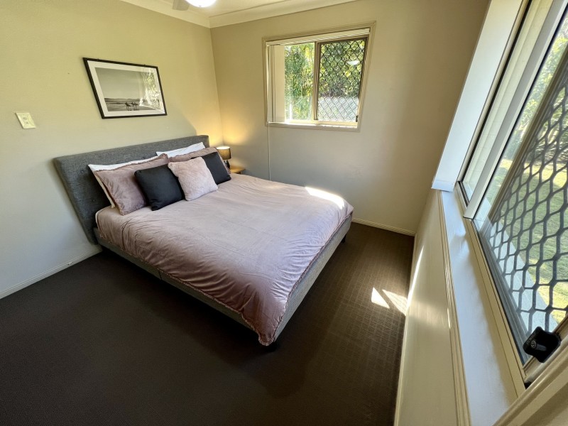 40 Corrimal Place, Sandstone Point QLD 4511