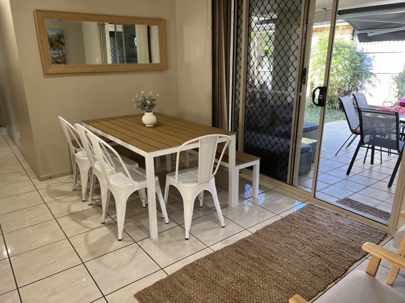 40 Corrimal Place, Sandstone Point QLD 4511