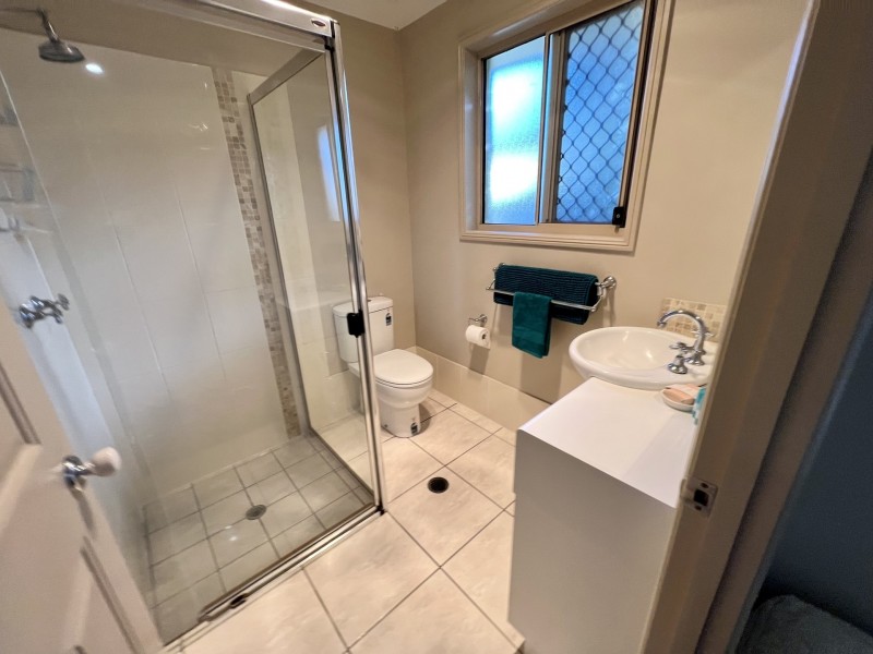 40 Corrimal Place, Sandstone Point QLD 4511