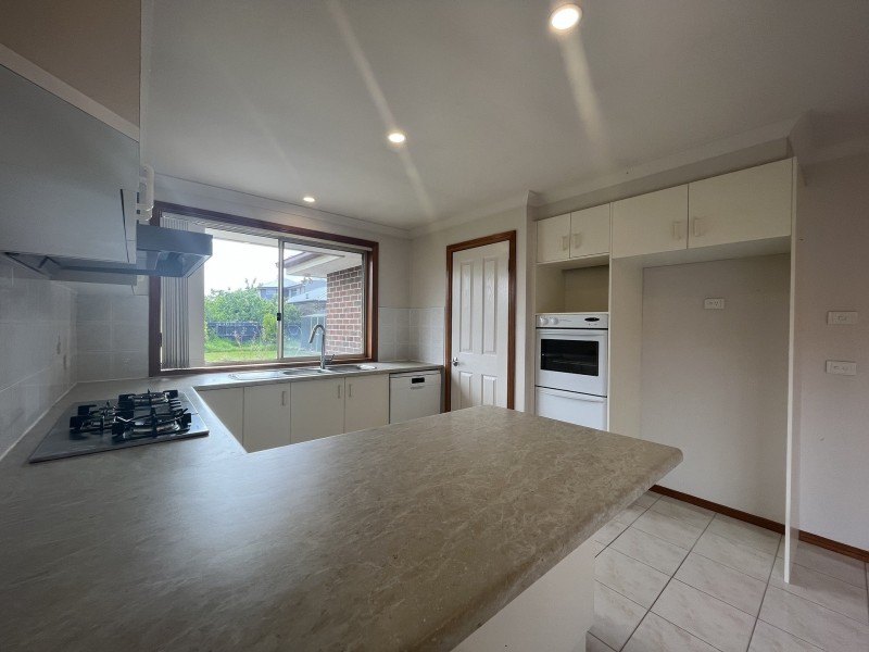 3 Russell Court, Altona Meadows VIC 3028