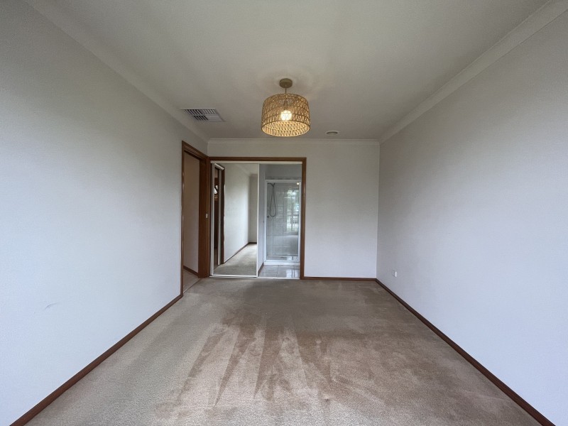 3 Russell Court, Altona Meadows VIC 3028