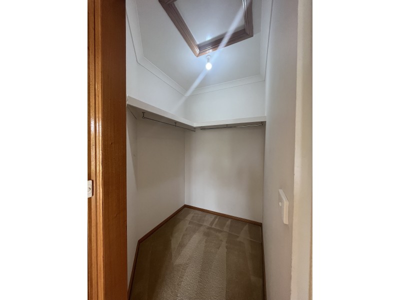 3 Russell Court, Altona Meadows VIC 3028