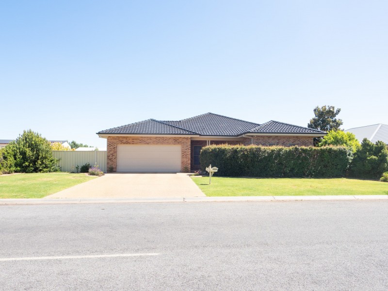 84 Karri Road, Leeton NSW 2705