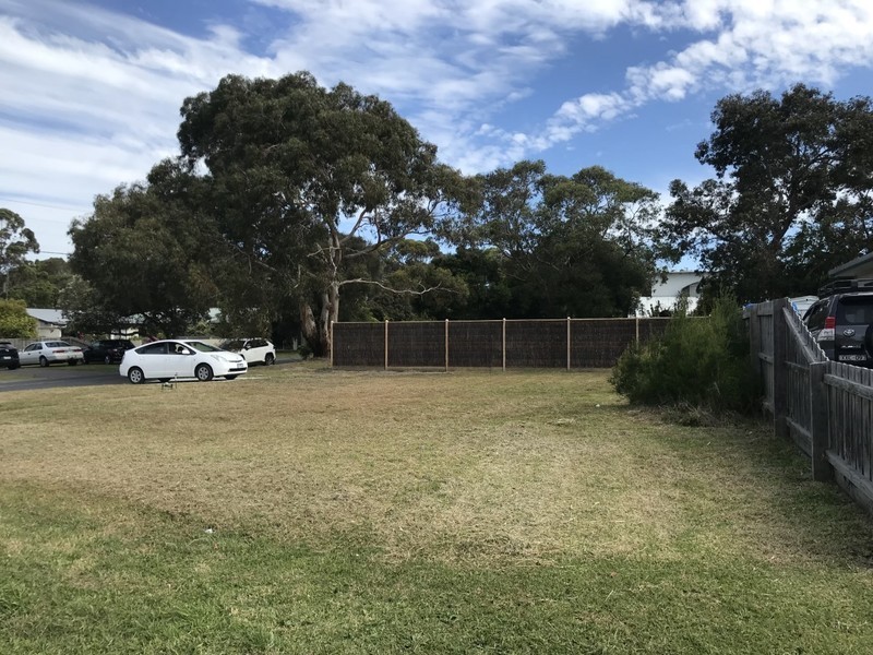 61 Toorak Road, Inverloch VIC 3996