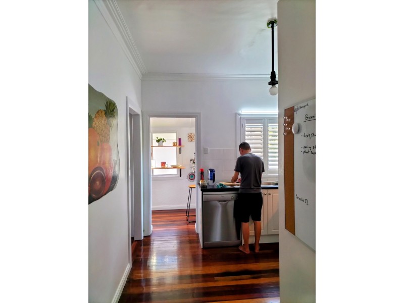 32 Parramatta Street, Manly QLD 4179