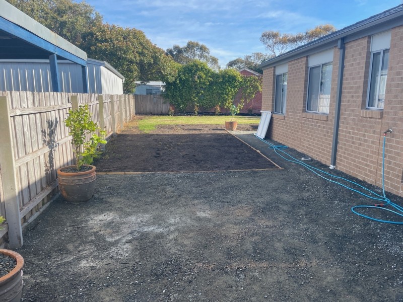 5 White Court, Eagle Point VIC 3878