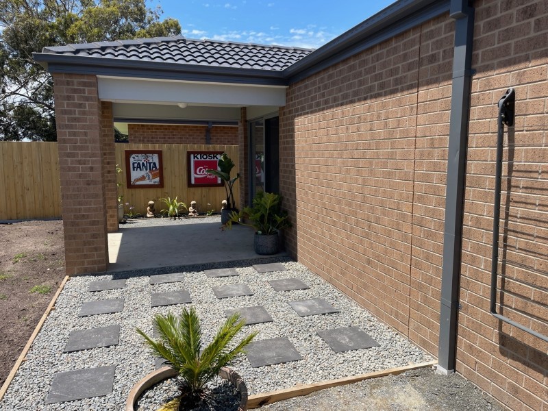 5 White Court, Eagle Point VIC 3878