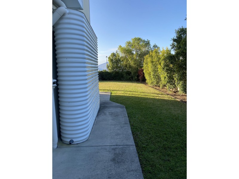 1/2 Photinia Crescent, Mountain Creek QLD 4557