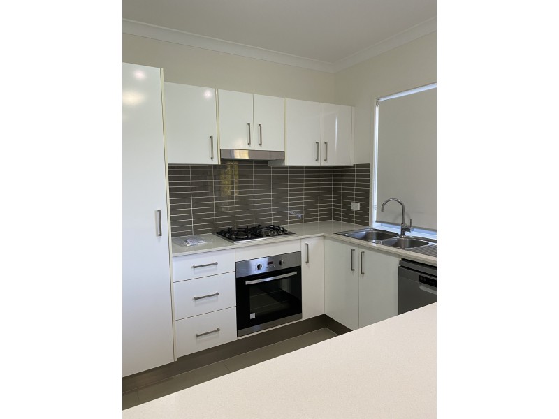 1/2 Photinia Crescent, Mountain Creek QLD 4557