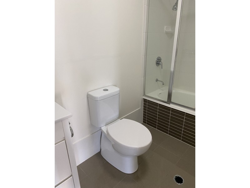 1/2 Photinia Crescent, Mountain Creek QLD 4557