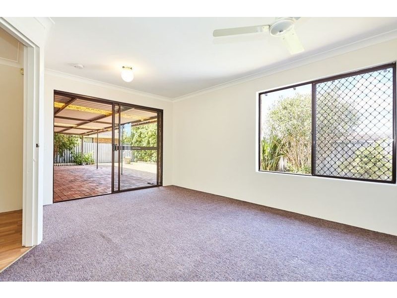 4 Moorhen Drive, Yangebup WA 6164