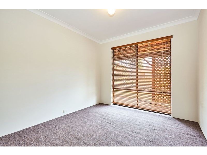 4 Moorhen Drive, Yangebup WA 6164