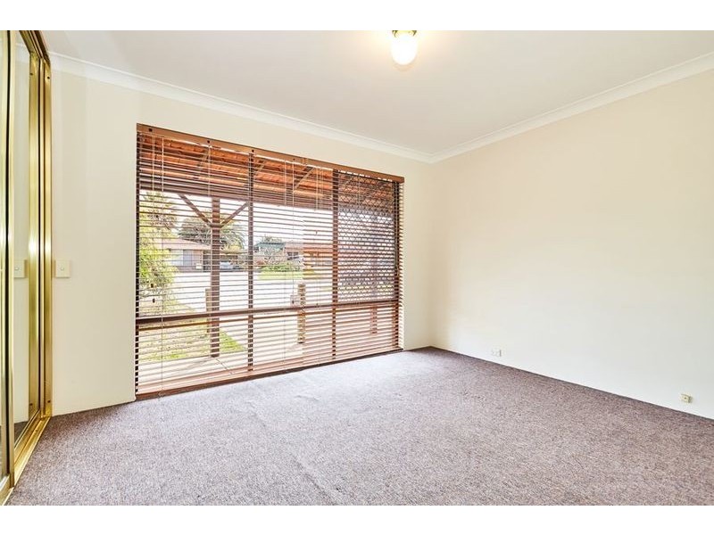 4 Moorhen Drive, Yangebup WA 6164