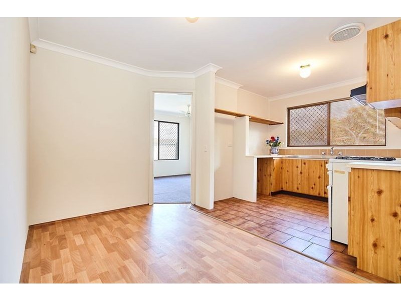 4 Moorhen Drive, Yangebup WA 6164