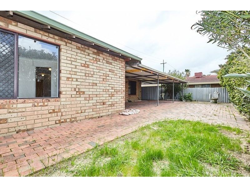 4 Moorhen Drive, Yangebup WA 6164