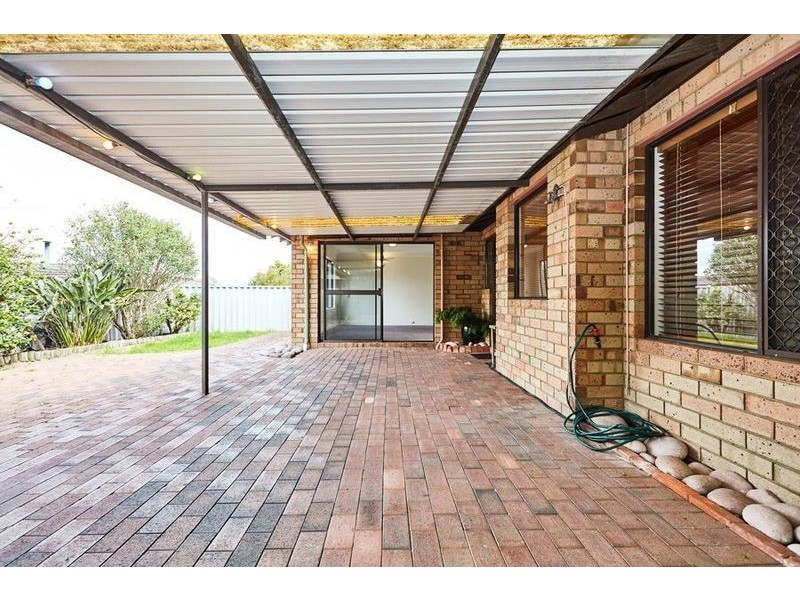 4 Moorhen Drive, Yangebup WA 6164