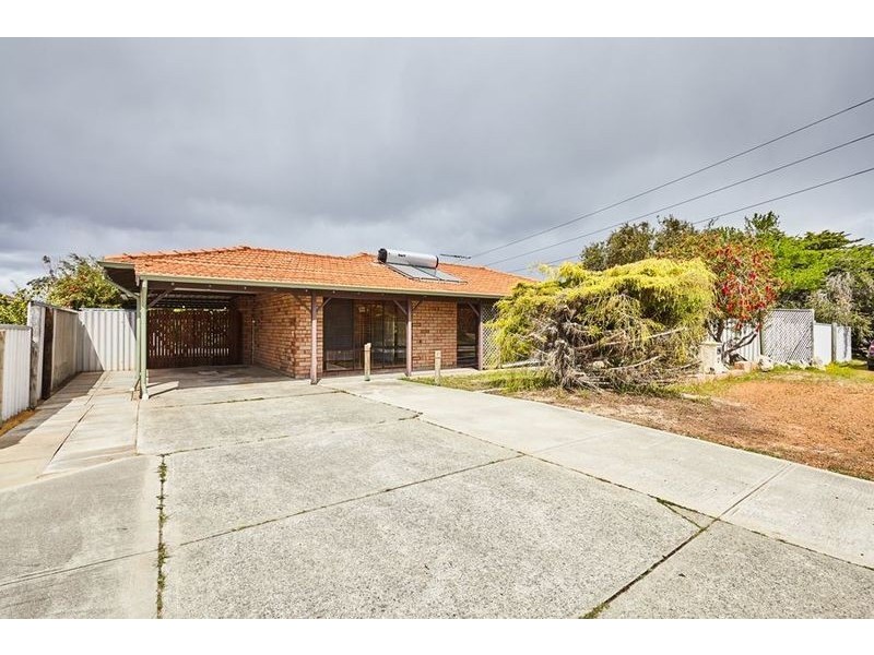 4 Moorhen Drive, Yangebup WA 6164
