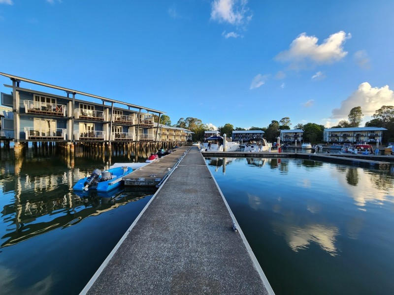 1 island street, South Stradbroke QLD 4216