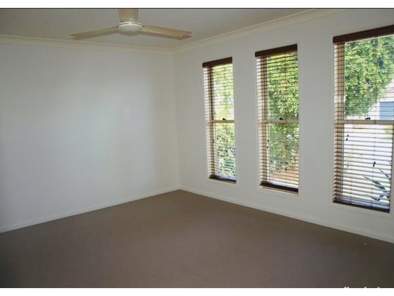 Sandstone Point QLD 4511