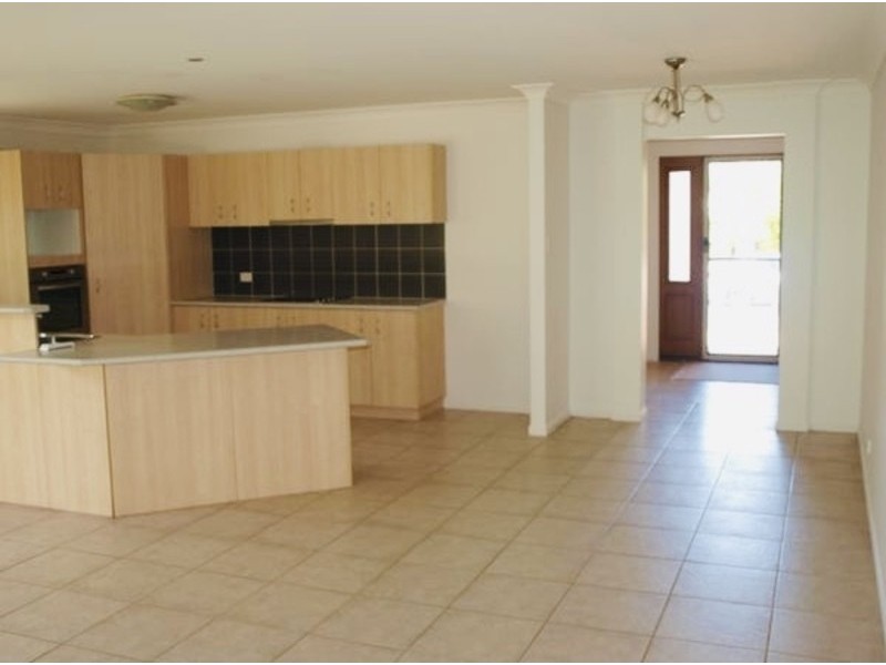 Sandstone Point QLD 4511