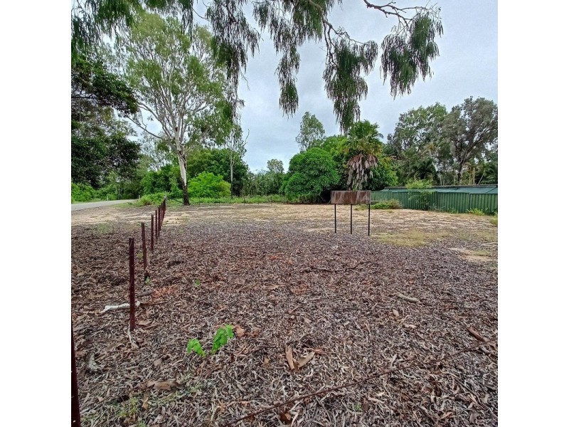 1 Atoll Street, Saunders Beach QLD 4818