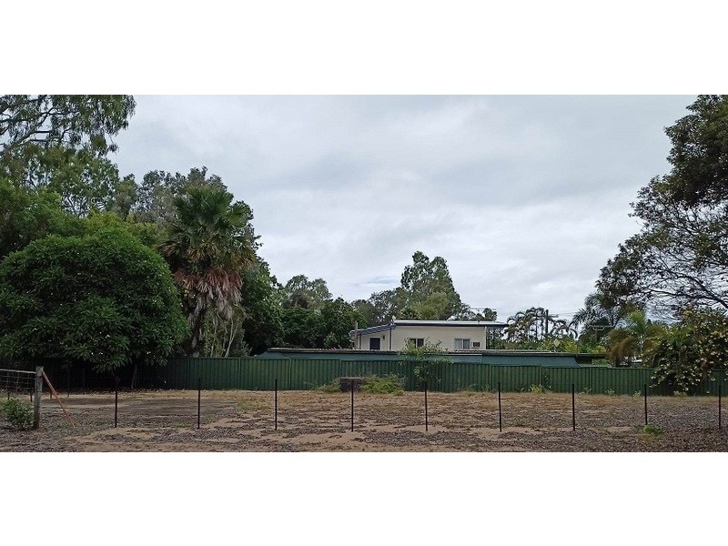 1 Atoll Street, Saunders Beach QLD 4818