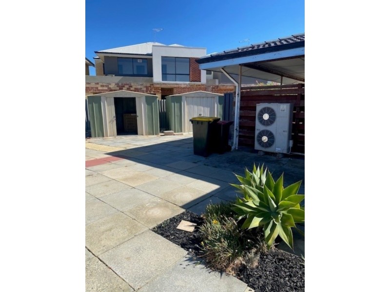 8 Hicks Way, Hillarys WA 6025