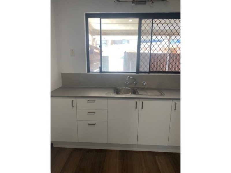 8 Hicks Way, Hillarys WA 6025