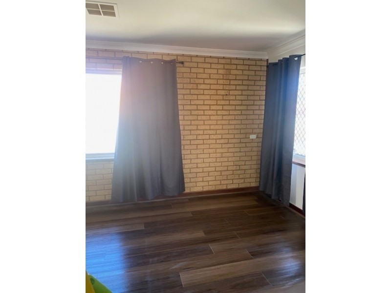 8 Hicks Way, Hillarys WA 6025