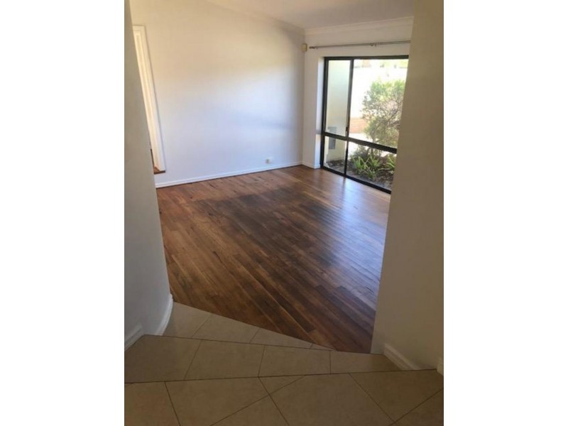 15 David Crescent, Hillarys WA 6025