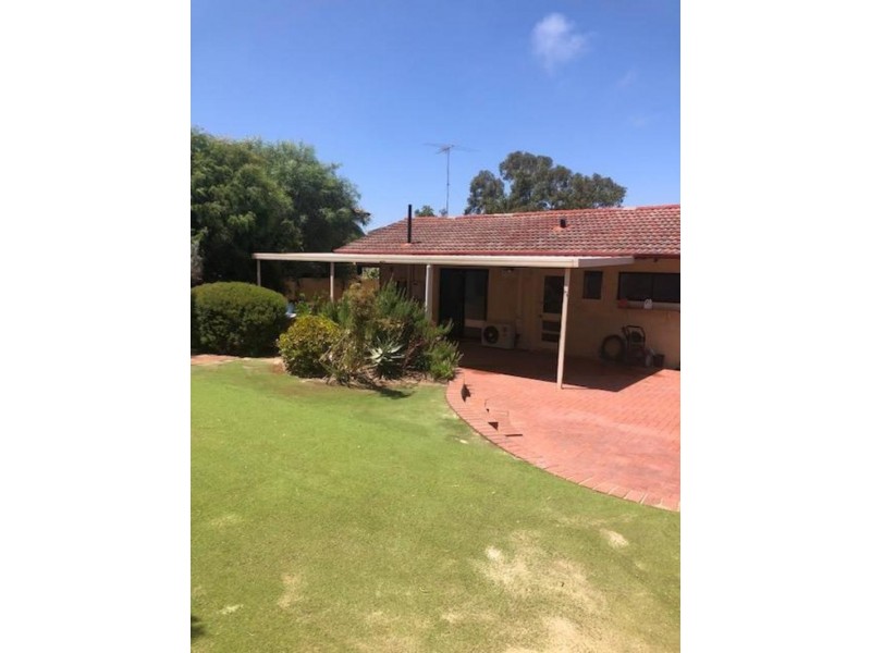 15 David Crescent, Hillarys WA 6025