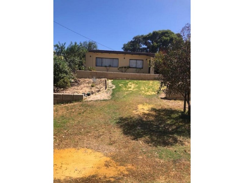 15 David Crescent, Hillarys WA 6025