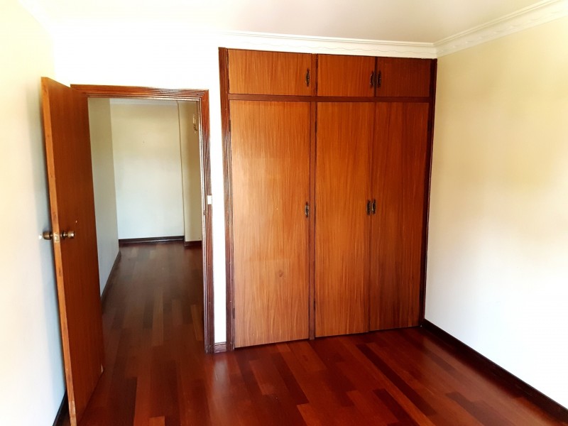 9 kookaburra st, Stirling WA 6021