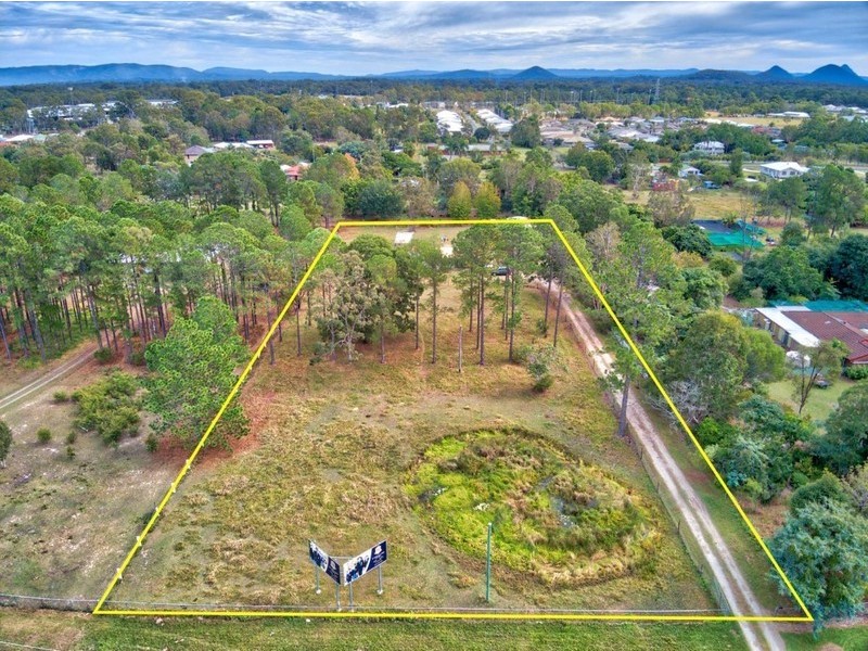 114 Pumicestone Road, Caboolture QLD 4510