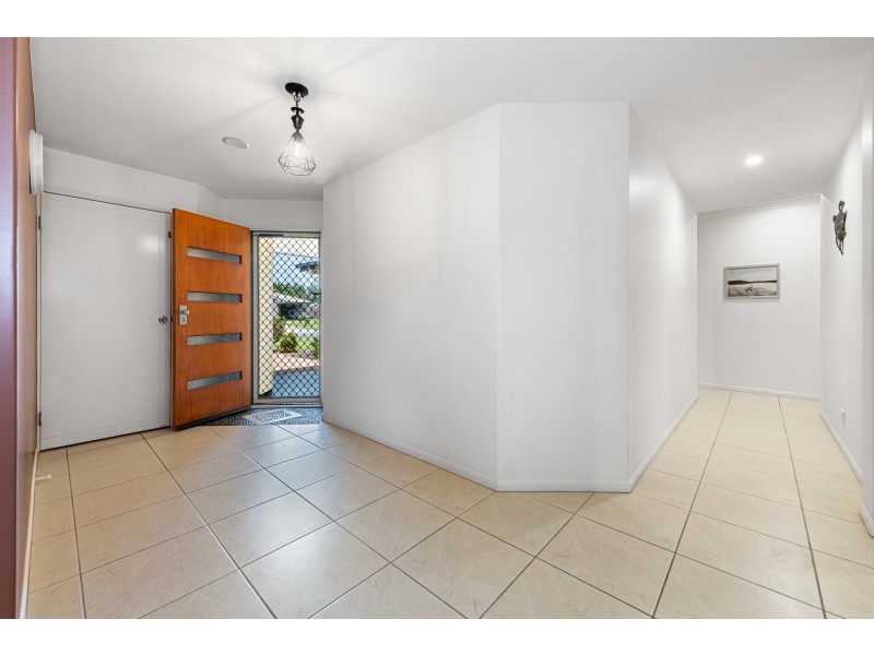 31 Victor Avenue, Glenella QLD 4740