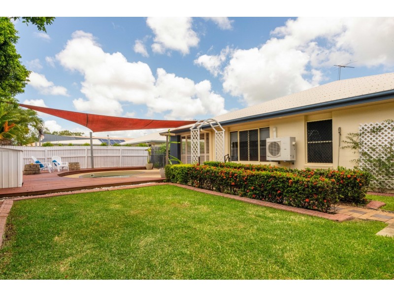 31 Victor Avenue, Glenella QLD 4740