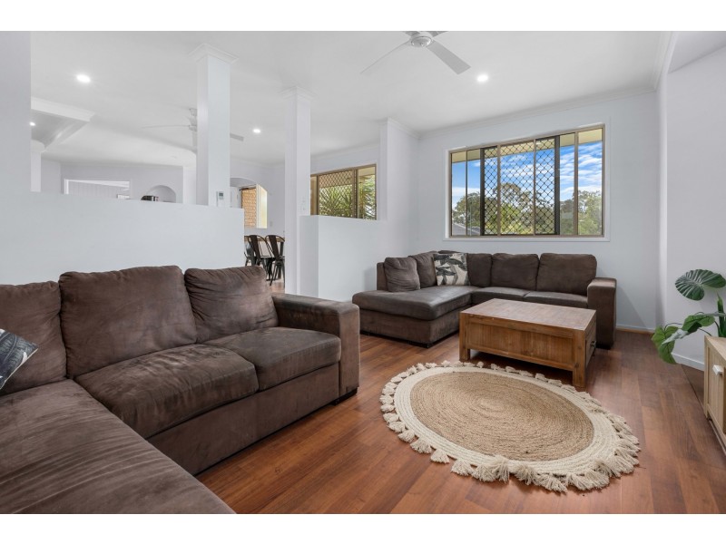 27 Montgomery Drive, Wellington Point QLD 4160