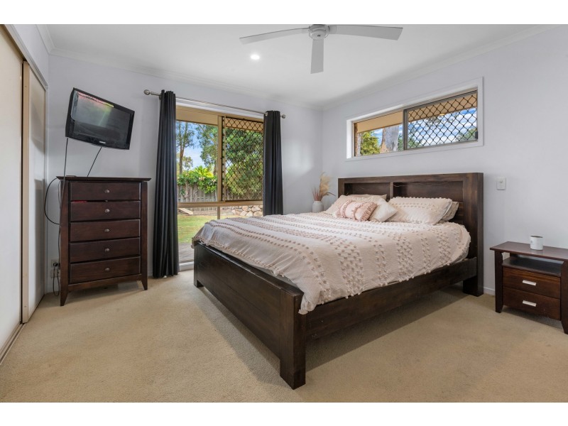 27 Montgomery Drive, Wellington Point QLD 4160