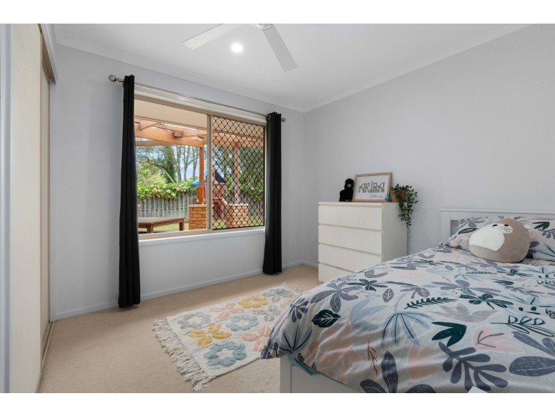 27 Montgomery Drive, Wellington Point QLD 4160
