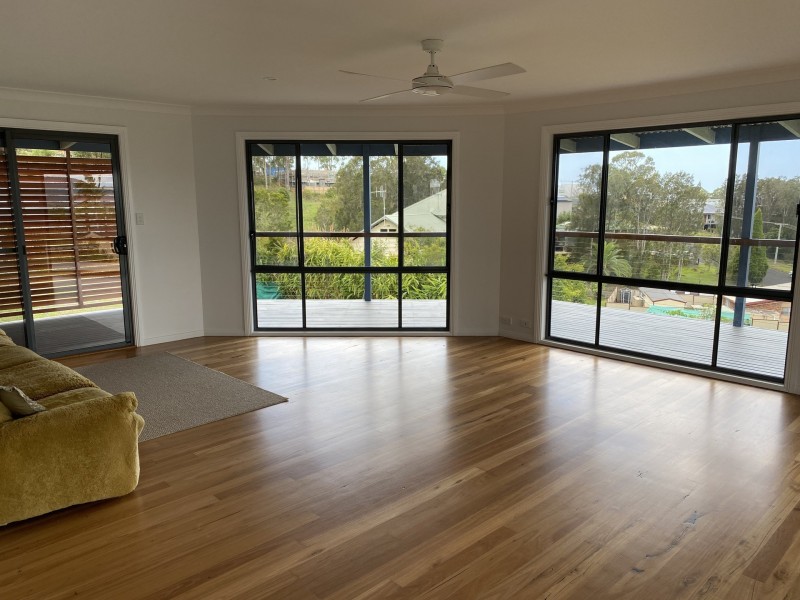 12 Wallaroo Street, Coomba Park NSW 2428