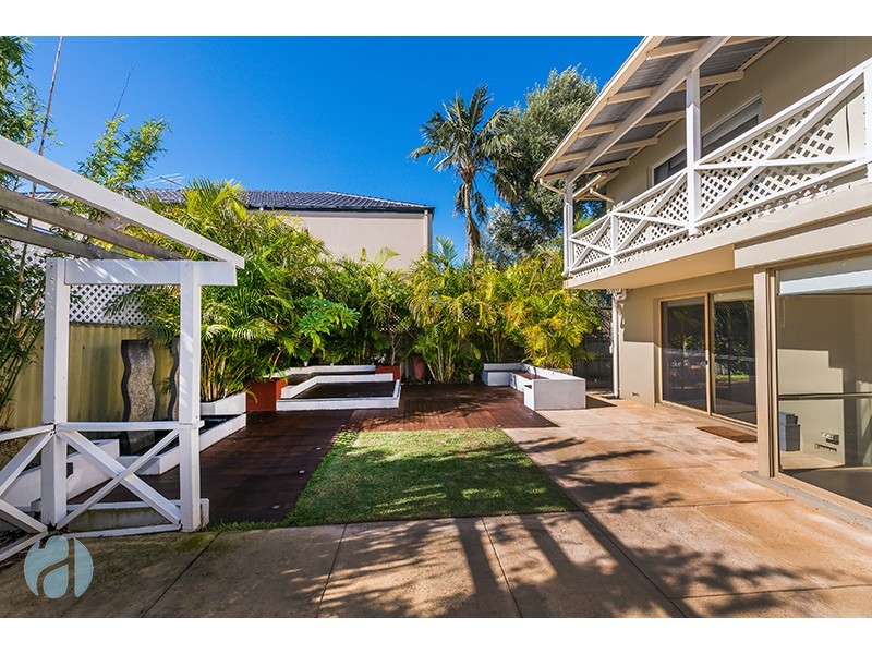 3 Harvey Street, Peppermint Grove WA 6011