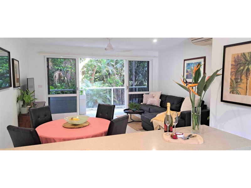 221/305-341 Coral Coast Drive, Palm Cove QLD 4879