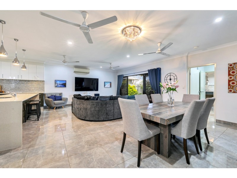 208 Farrar Boulevard, Johnston NT 0832