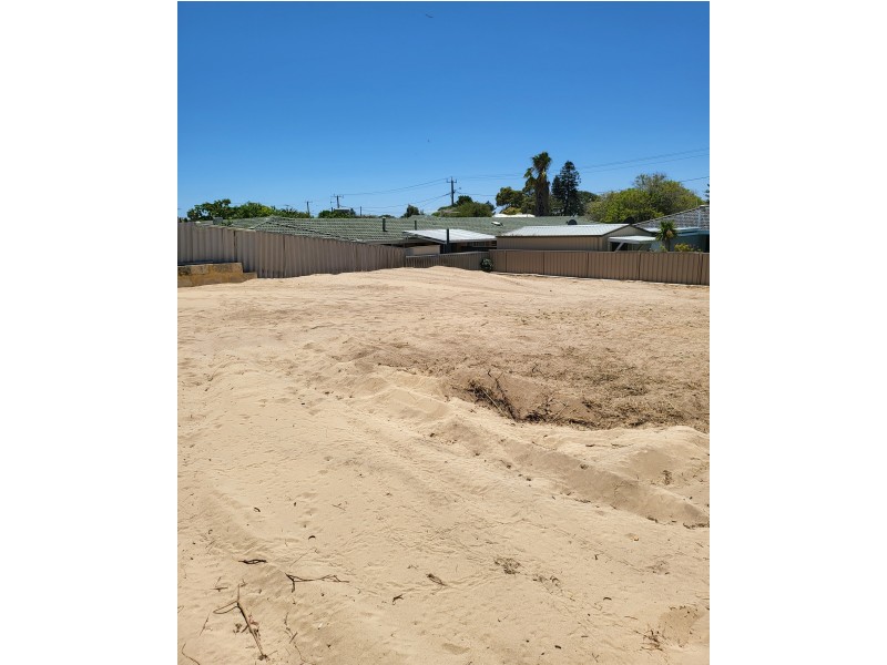 65A Frederick Stret, Shoalwater WA 6169