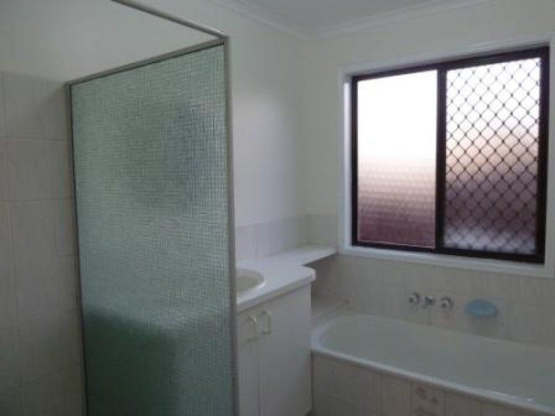 2 Blackthorn Crescent, Shailer Park QLD 4128